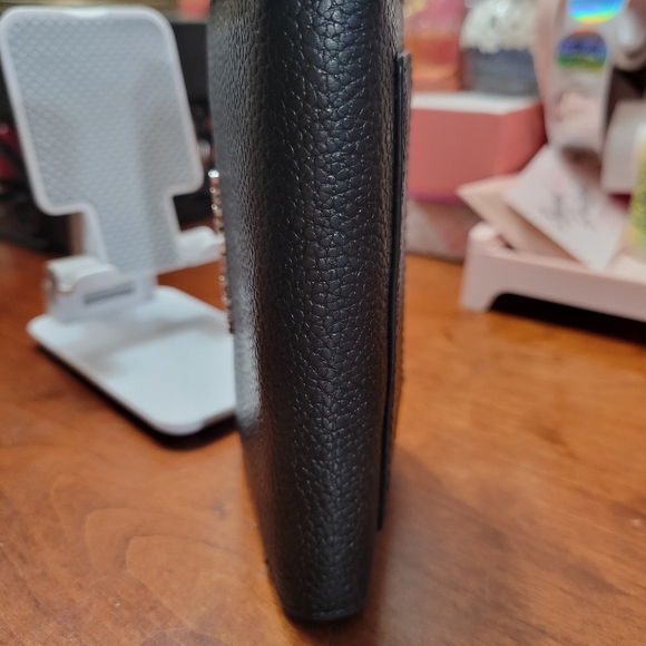 Michael Kors EUC Full Zip Small Wallet - Picture 7 of 7